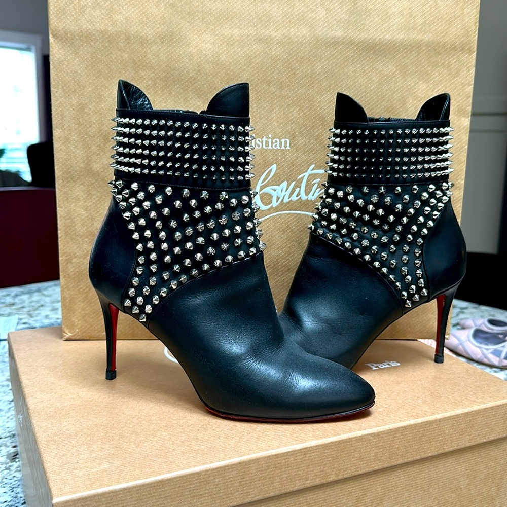 Genuine Christian Louboutin - Paris